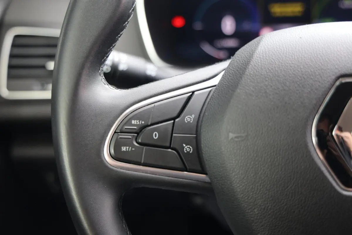 Estate 1.6 Plug-In Hybrid 160 Intens|Camera|HUD|Keyless|Dodehoek assistentie