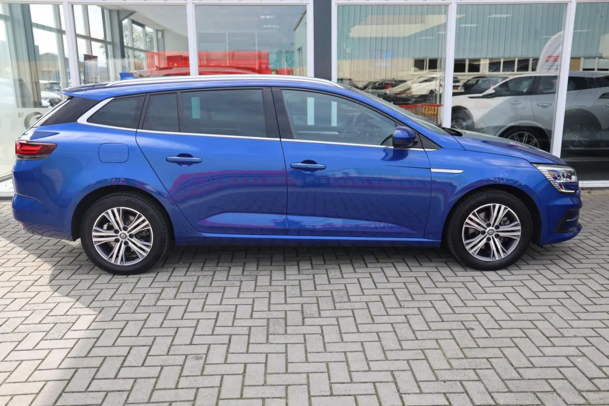 Estate 1.6 Plug-In Hybrid 160 Intens|Camera|HUD|Keyless|Dodehoek assistentie