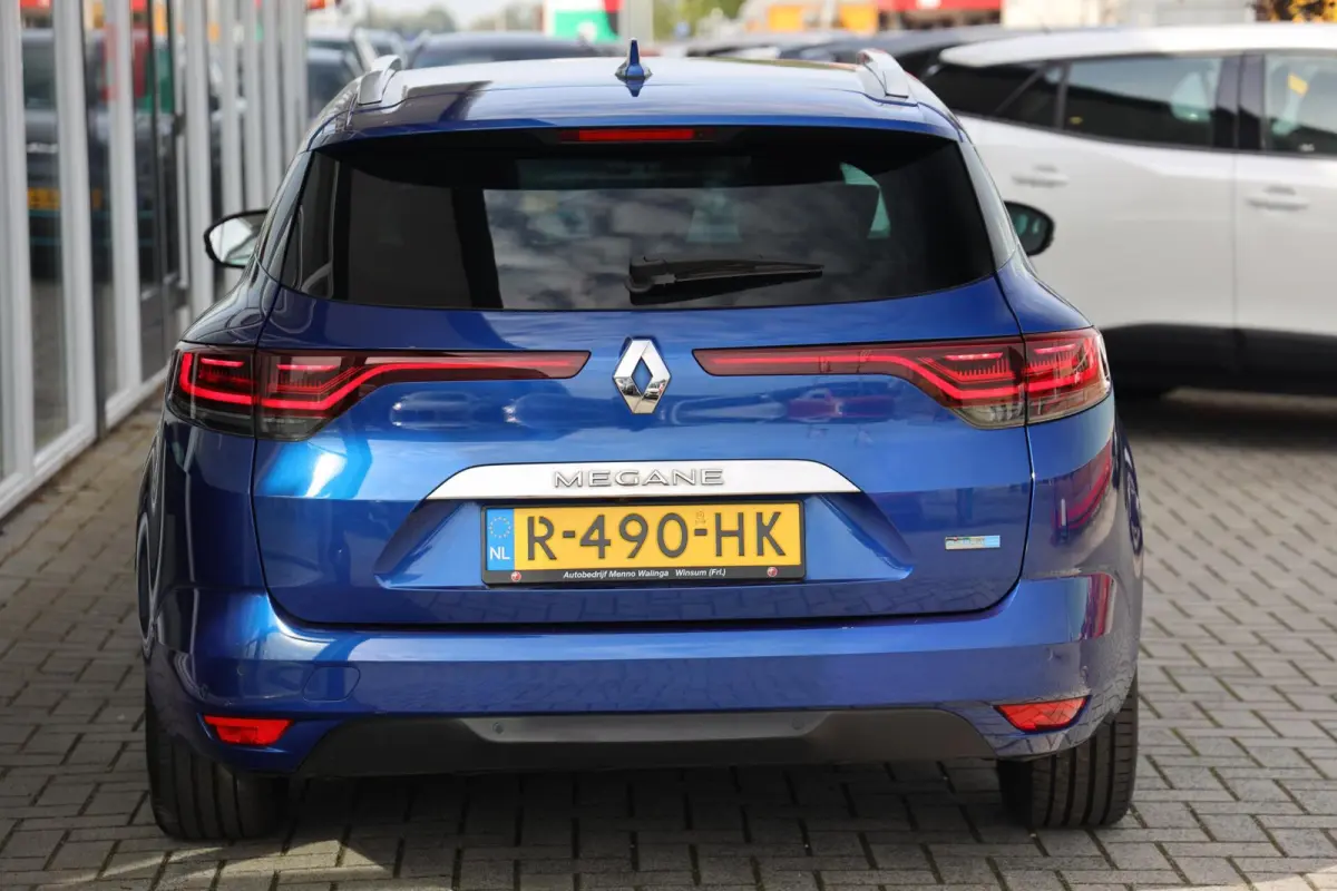 Estate 1.6 Plug-In Hybrid 160 Intens|Camera|HUD|Keyless|Dodehoek assistentie