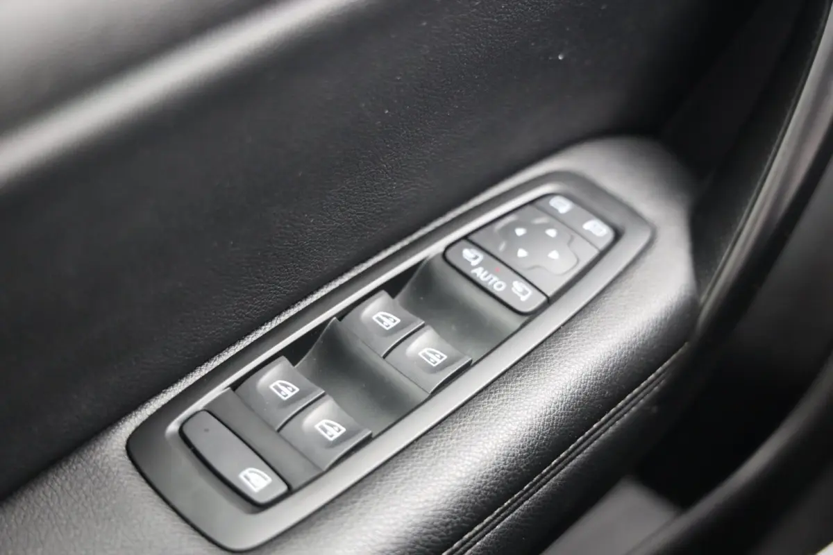 Estate 1.6 Plug-In Hybrid 160 Intens|Camera|HUD|Keyless|Dodehoek assistentie