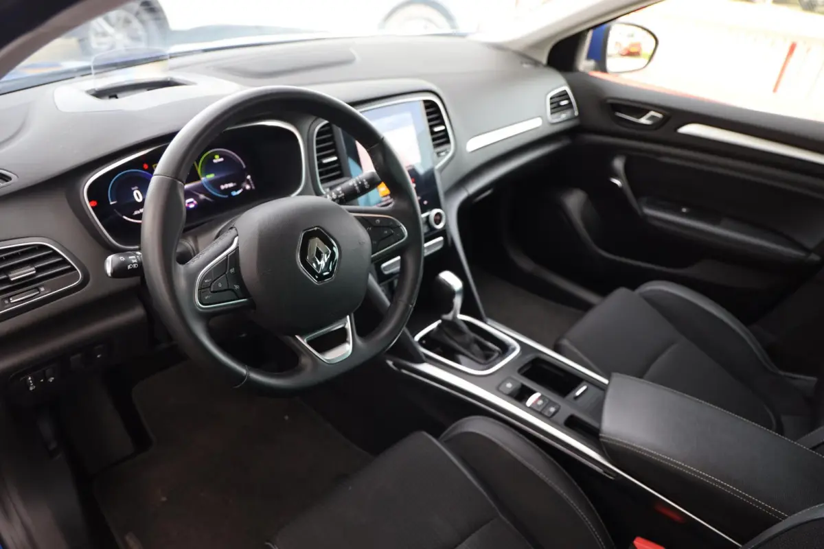 Estate 1.6 Plug-In Hybrid 160 Intens|Camera|HUD|Keyless|Dodehoek assistentie
