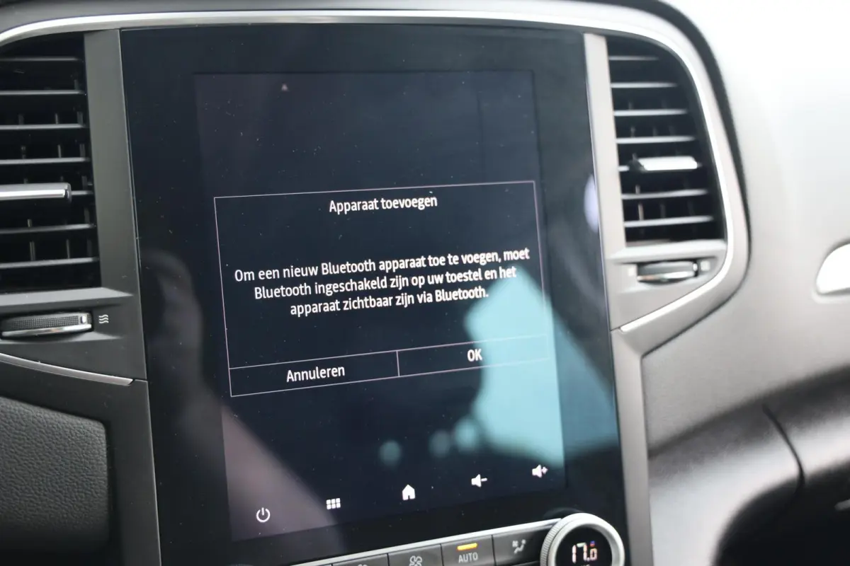 Estate 1.6 Plug-In Hybrid 160 Intens|Camera|HUD|Keyless|Dodehoek assistentie