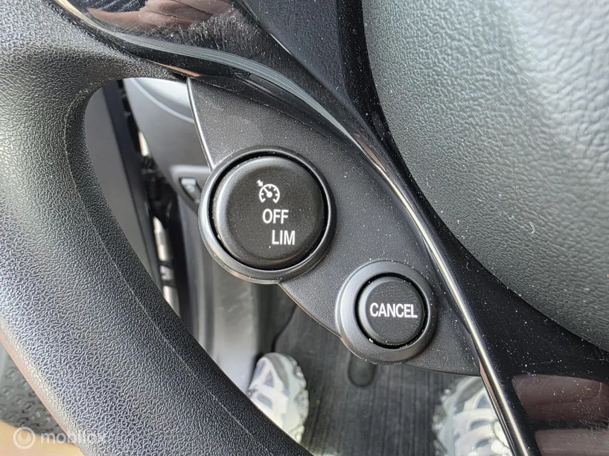 1.0 /Cruise Control /Autom. Airco /Nwe. APK