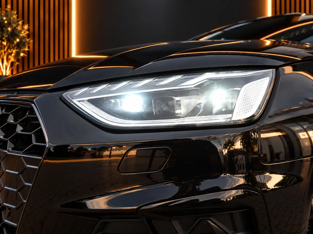 2.0 TFSI S-Line | Pano | Ambient | Digital Dash | Camera | Leder - Alcatara | Carplay - Android Auto | RS Diffuser | Adaptive Cruise | Lane Assist | Matrix Led | Dodehoek Detectie