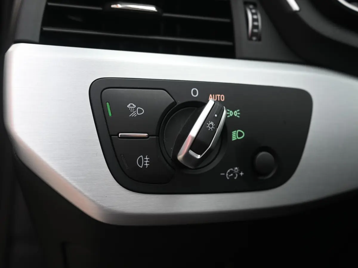 2.0 TFSI S-Line | Pano | Ambient | Digital Dash | Camera | Leder - Alcatara | Carplay - Android Auto | RS Diffuser | Adaptive Cruise | Lane Assist | Matrix Led | Dodehoek Detectie