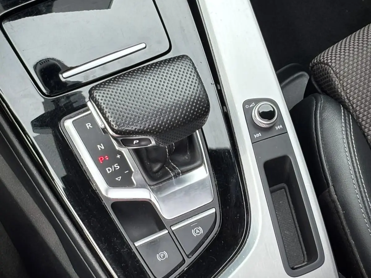 2.0 TFSI S-Line | Pano | Ambient | Digital Dash | Camera | Leder - Alcatara | Carplay - Android Auto | RS Diffuser | Adaptive Cruise | Lane Assist | Matrix Led | Dodehoek Detectie