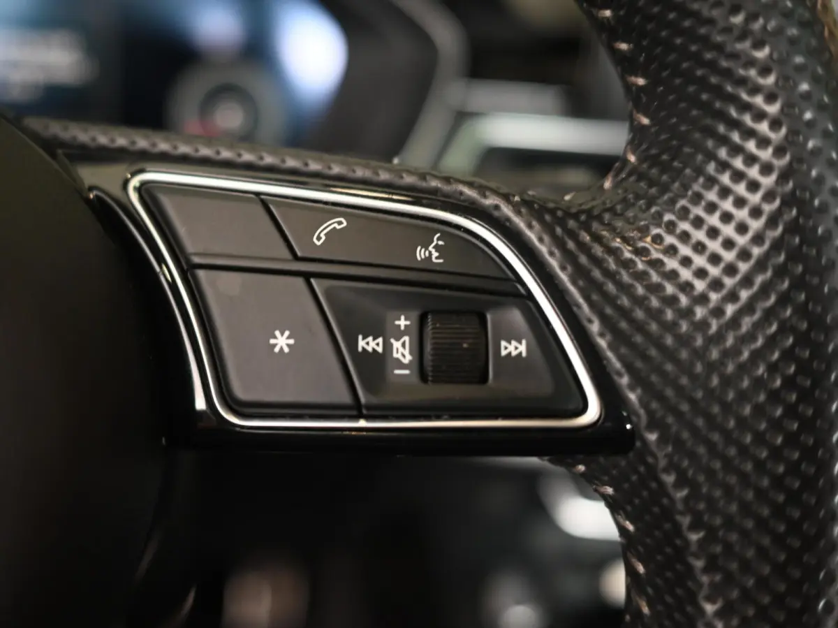 2.0 TFSI S-Line | Pano | Ambient | Digital Dash | Camera | Leder - Alcatara | Carplay - Android Auto | RS Diffuser | Adaptive Cruise | Lane Assist | Matrix Led | Dodehoek Detectie