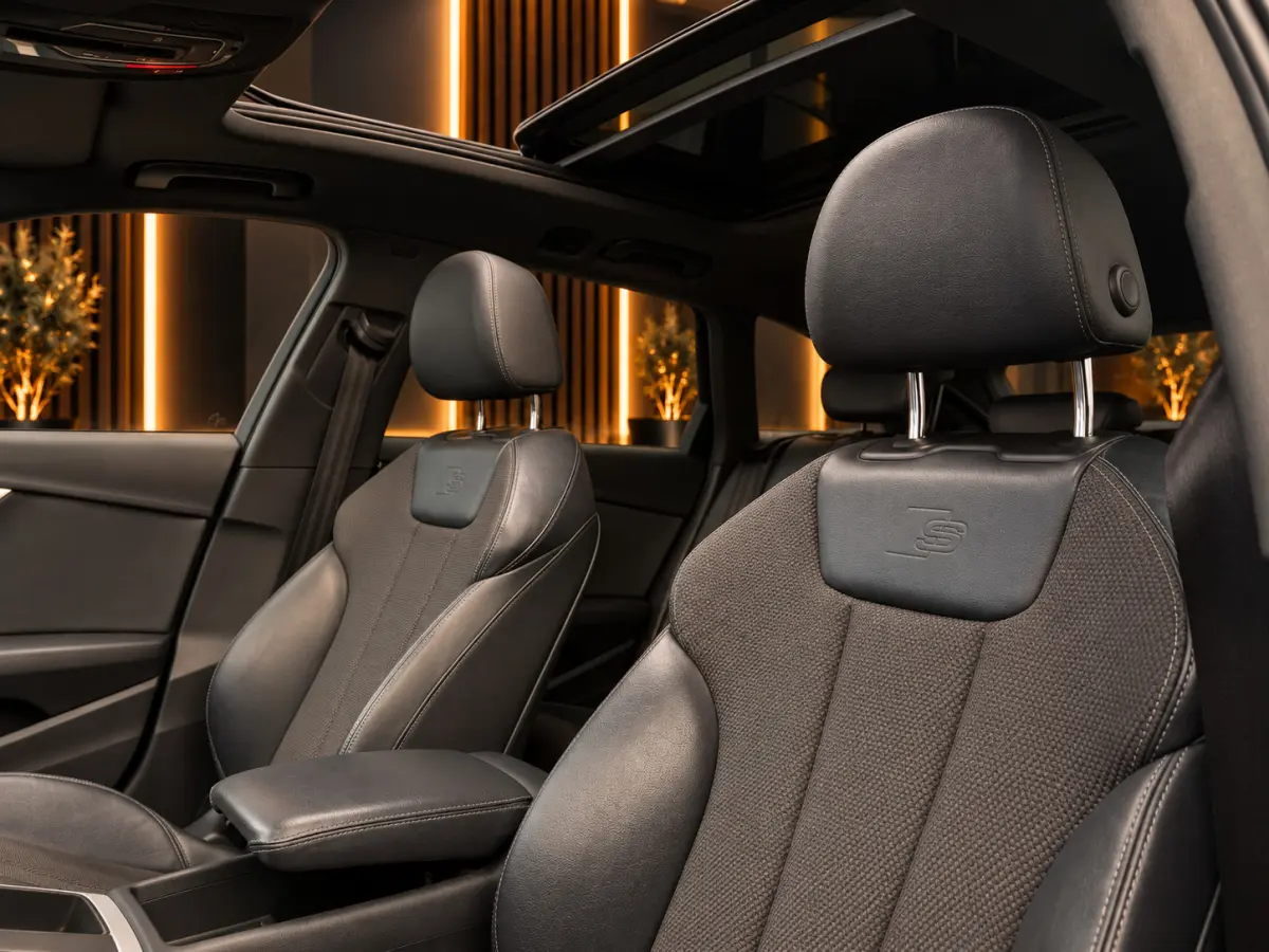 2.0 TFSI S-Line | Pano | Ambient | Digital Dash | Camera | Leder - Alcatara | Carplay - Android Auto | RS Diffuser | Adaptive Cruise | Lane Assist | Matrix Led | Dodehoek Detectie