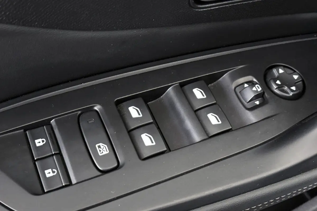 1.2 Hybrid 145 e-DCS6 Allure Automaat Camera Apple CarPlay