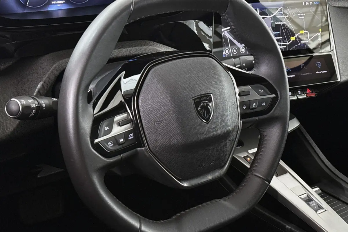 1.2 Hybrid 145 e-DCS6 Allure Automaat Camera Apple CarPlay