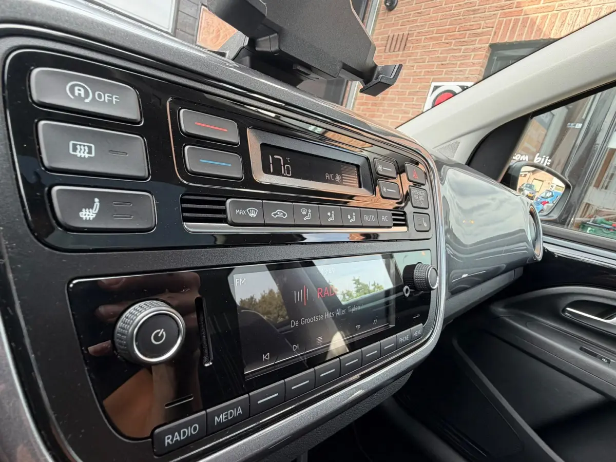 1.0 Sport Intense | SLECHTS 48.614 KM | PANO | CLIMATE | PDC | STOELVERW. |