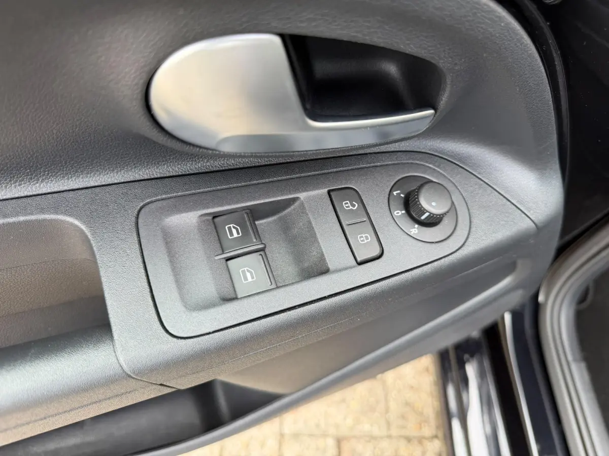 1.0 Sport Intense | SLECHTS 48.614 KM | PANO | CLIMATE | PDC | STOELVERW. |