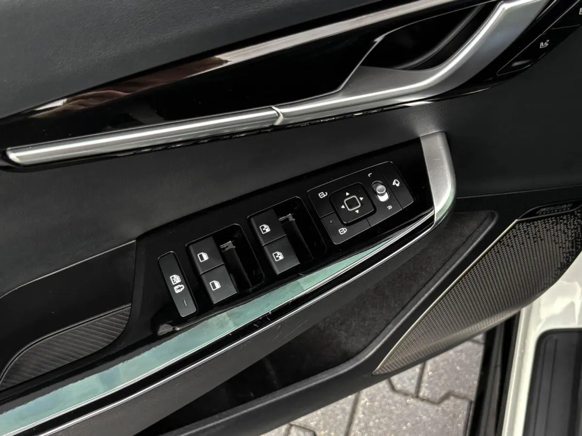 Plus Advanced 77.4 kWh | SOH 100% | Leder | Panoramadak | Stoelventilatie | Meridian audio
