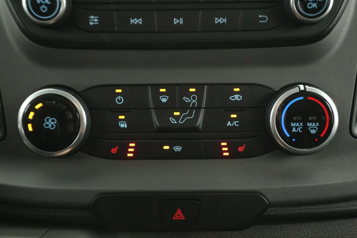 PHEV L1H1 | Automaat | Airco | Cruise | 3 Zits | Parkeersens. | Stoelverwarming