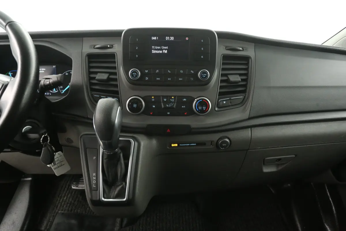 PHEV L1H1 | Automaat | Airco | Cruise | 3 Zits | Parkeersens. | Stoelverwarming