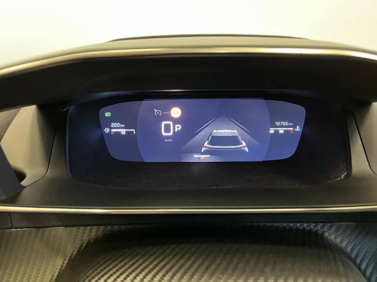 1.2 PureTech 130pk Automaat GT-Line Navigatie Apple Carplay/Android Auto Camera Parkeersensoren Ledverlichting Cruise Control Virtual Cockpit Climate Control Lichtmetalen velgen