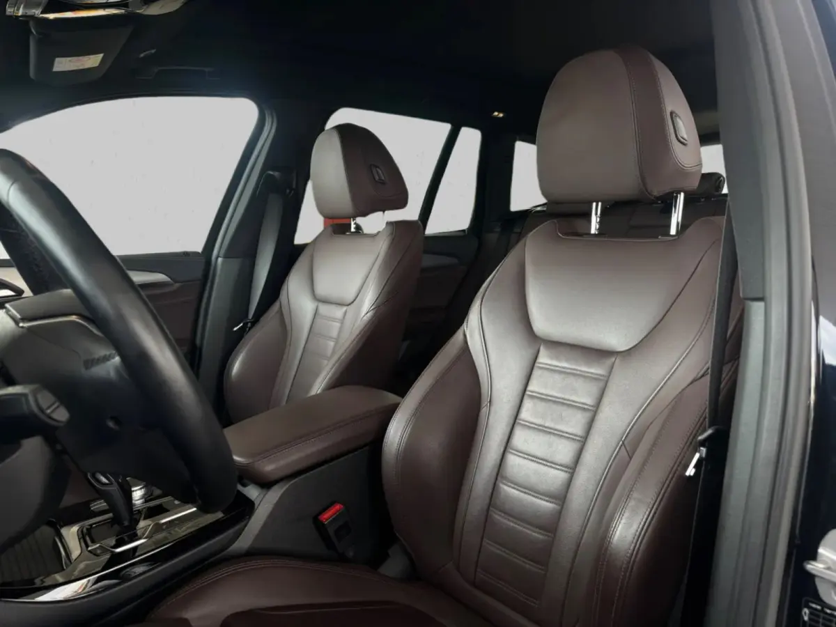 High Executive 80 kWh M-pakket (NL-auto, Dealer OnderH, Panoramadak, Navi Pro, 360 Camera, Leder, Auto Pilot, StoelV, Etc)