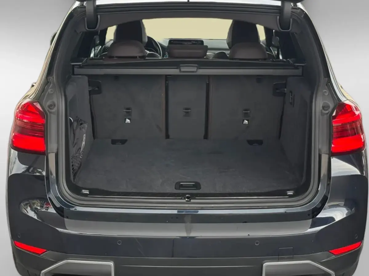 High Executive 80 kWh M-pakket (NL-auto, Dealer OnderH, Panoramadak, Navi Pro, 360 Camera, Leder, Auto Pilot, StoelV, Etc)