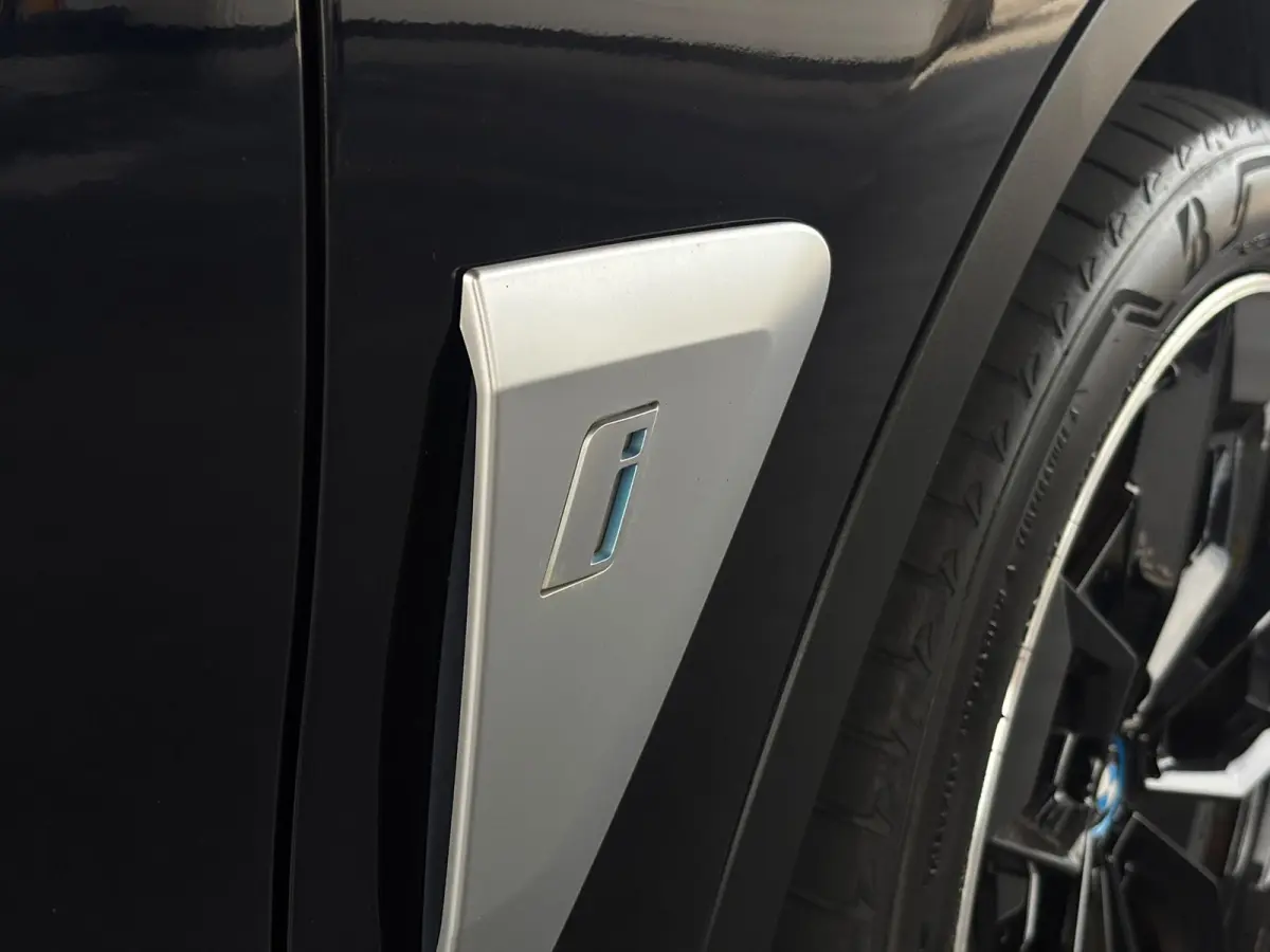 High Executive 80 kWh M-pakket (NL-auto, Dealer OnderH, Panoramadak, Navi Pro, 360 Camera, Leder, Auto Pilot, StoelV, Etc)