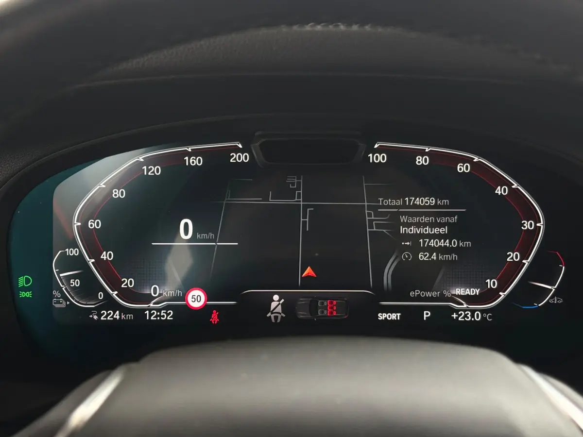 High Executive 80 kWh M-pakket (NL-auto, Dealer OnderH, Panoramadak, Navi Pro, 360 Camera, Leder, Auto Pilot, StoelV, Etc)