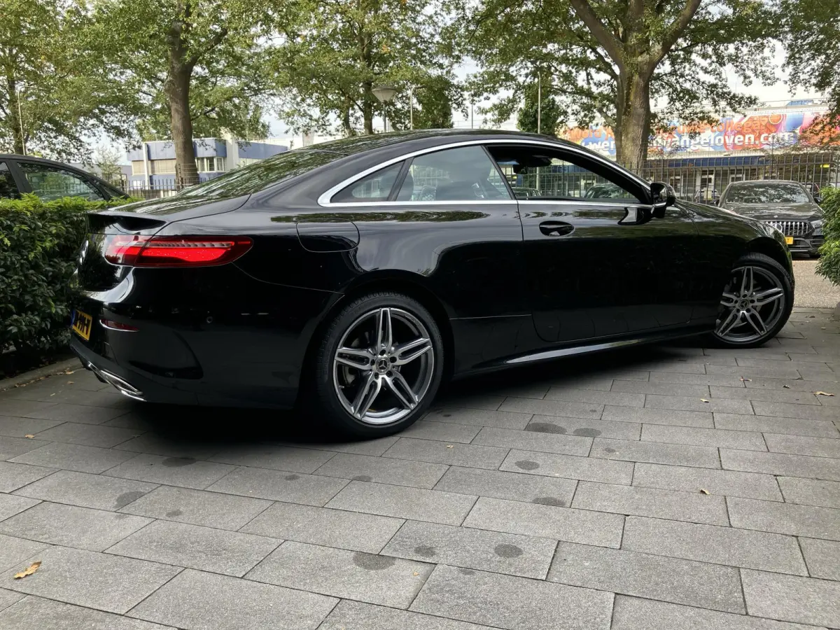 200 Business | WORDT VERWACHT | APPLE CARPLAY | ANDROID AUTO | ACHTERUITRIJCAMERA | LEDER | STOELVERWARMING | SFEERVERLICHTING | DYNAMIC SELECT | PARK ASSIST | NAVIGATIE | CRUISE CONTROL | V