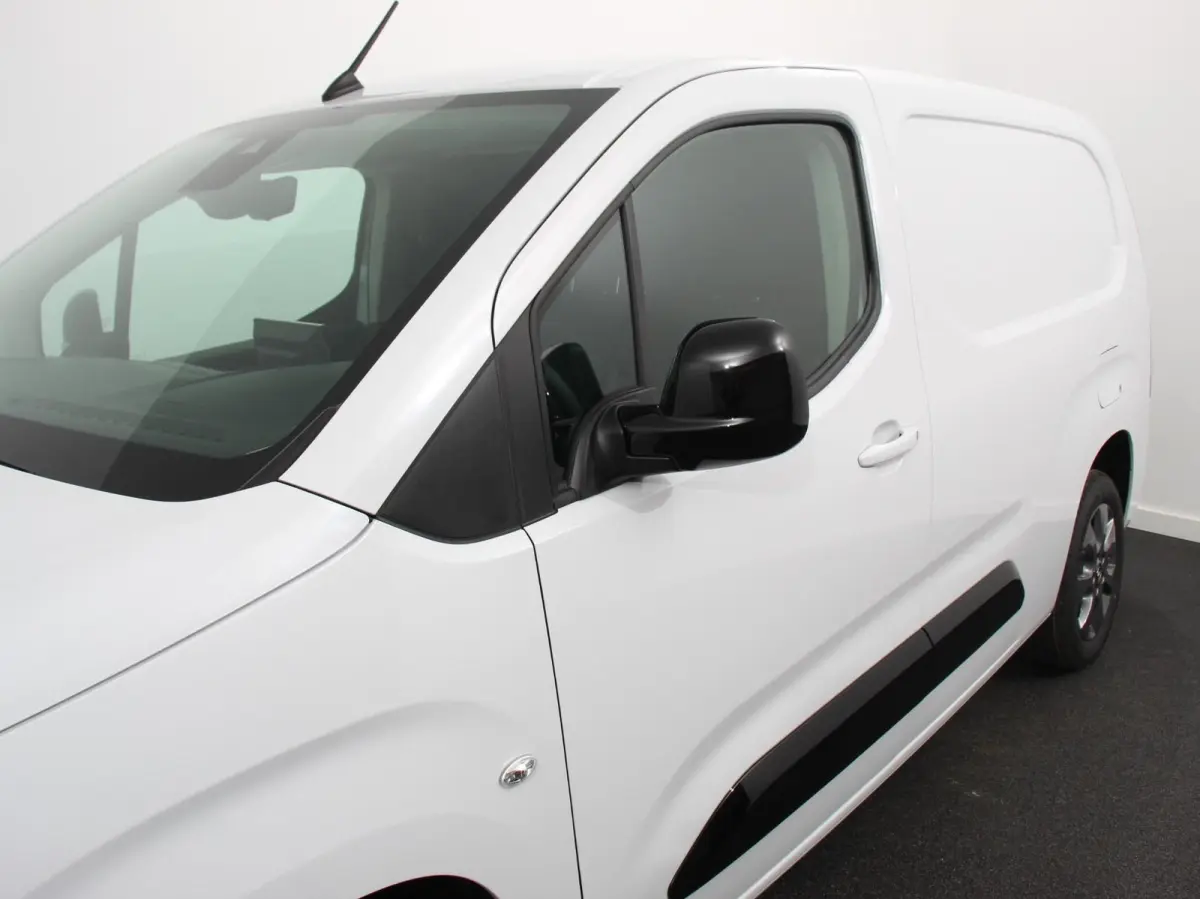 1.5 BlueHDi 130 S&S L2 Apple Carplay / Android Auto Navigatie Trekhaak Airco Camera Cruise Control Parkeersensoren V+A DAB