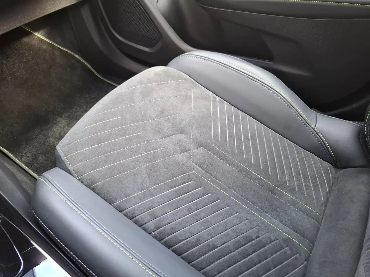 EV GT Avantage 54 kWh 98% SoH | 8 Jaar fabrieksgarantie |Apple Carplay/Android Auto|telefoonintegratie premium Warmtepomp | Stoelverwarming | Adaptive Cruise Control