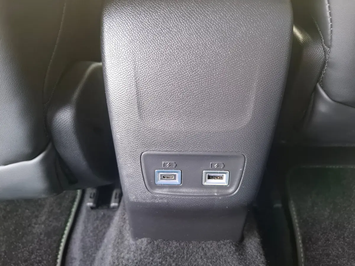 EV GT Avantage 54 kWh 98% SoH | 8 Jaar fabrieksgarantie |Apple Carplay/Android Auto|telefoonintegratie premium Warmtepomp | Stoelverwarming | Adaptive Cruise Control