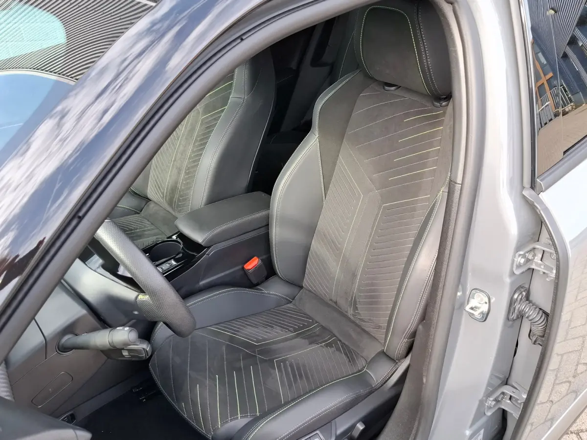 EV GT Avantage 54 kWh 98% SoH | 8 Jaar fabrieksgarantie |Apple Carplay/Android Auto|telefoonintegratie premium Warmtepomp | Stoelverwarming | Adaptive Cruise Control