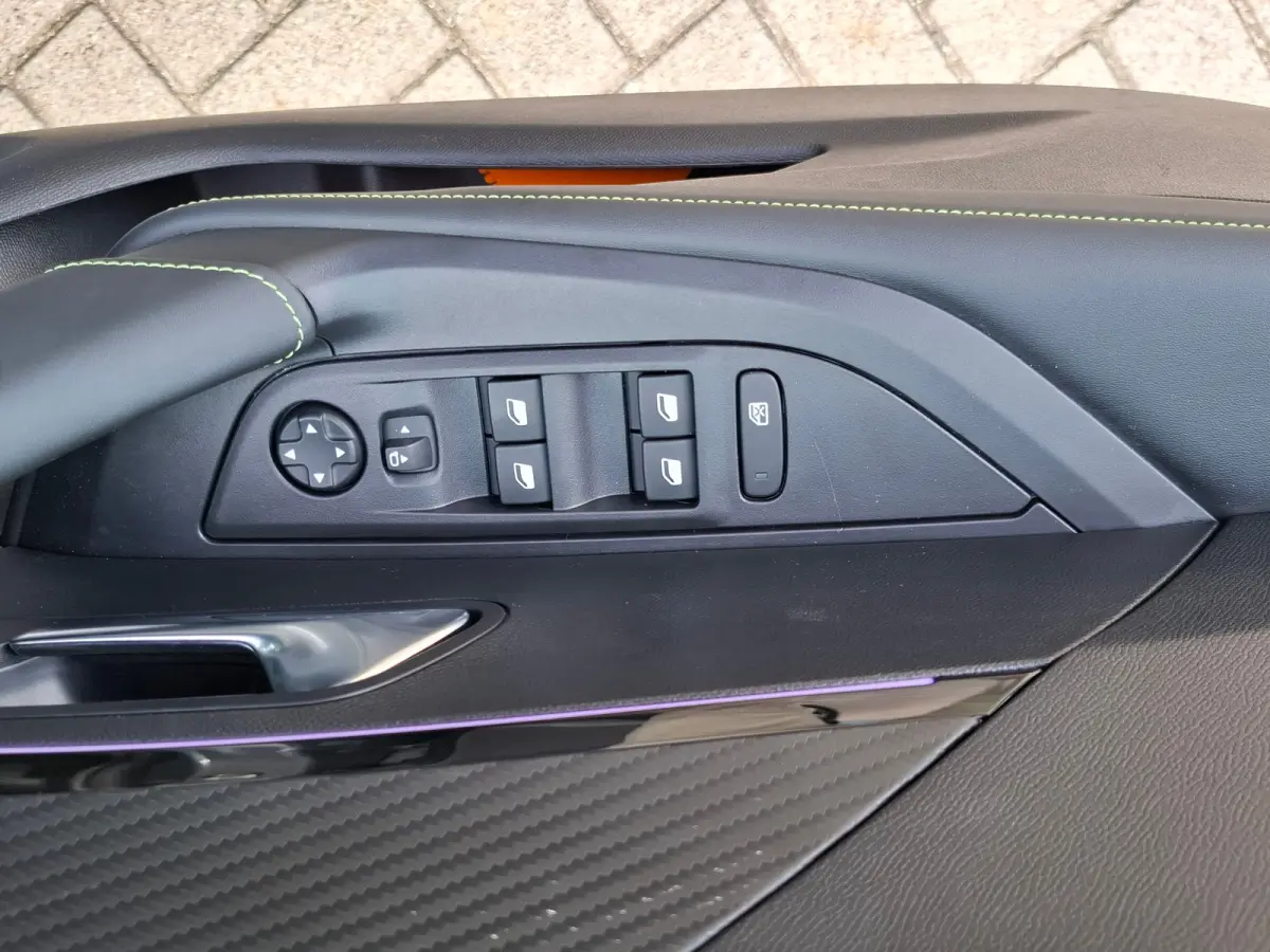 EV GT Avantage 54 kWh 98% SoH | 8 Jaar fabrieksgarantie |Apple Carplay/Android Auto|telefoonintegratie premium Warmtepomp | Stoelverwarming | Adaptive Cruise Control