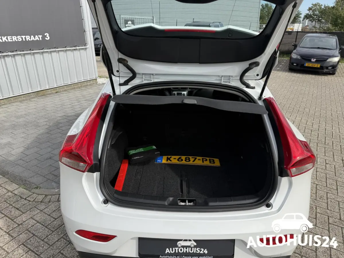 1.5 T3 Ocean Race AUTOMAAT XENON|NAVI|LEDER|17"