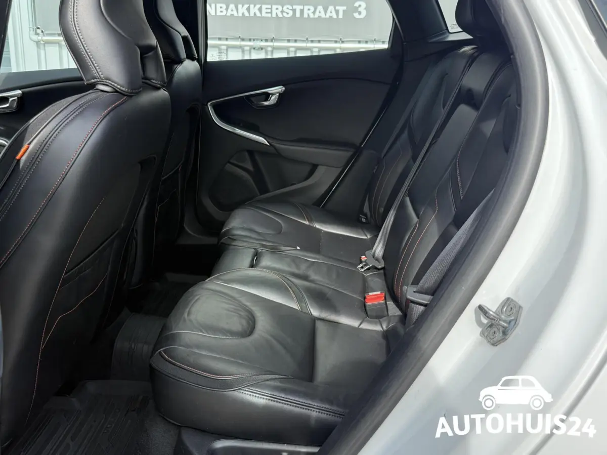1.5 T3 Ocean Race AUTOMAAT XENON|NAVI|LEDER|17"