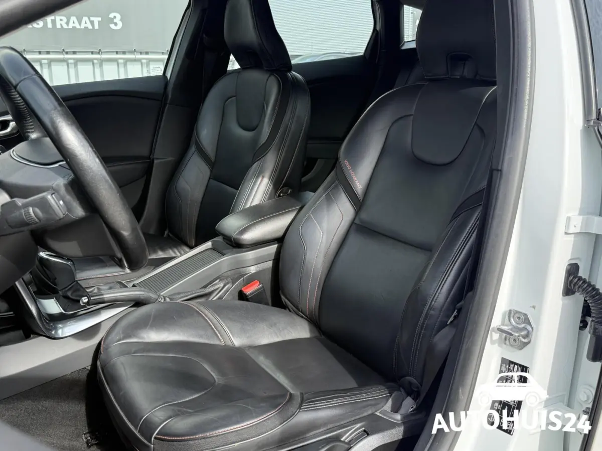 1.5 T3 Ocean Race AUTOMAAT XENON|NAVI|LEDER|17"