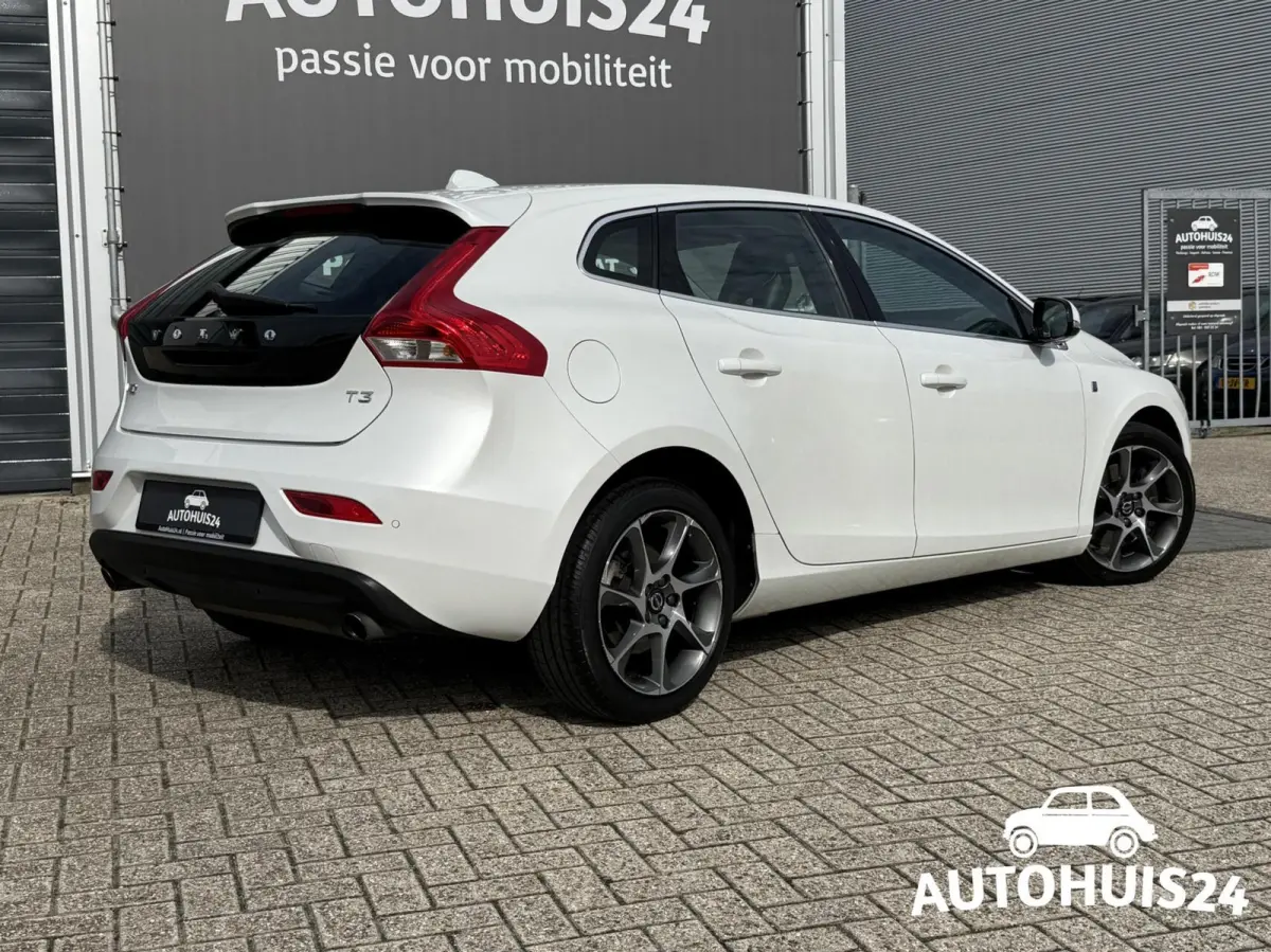 1.5 T3 Ocean Race AUTOMAAT XENON|NAVI|LEDER|17"