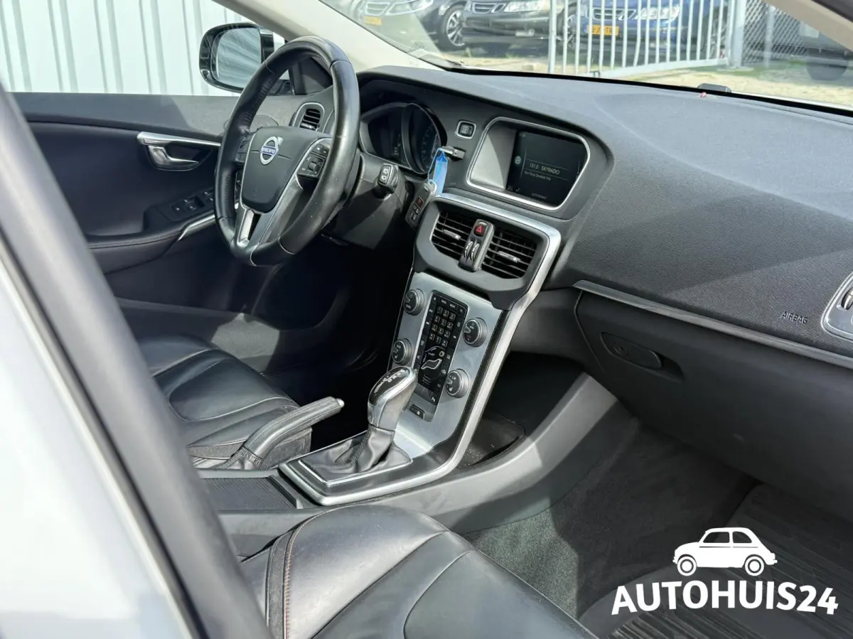 1.5 T3 Ocean Race AUTOMAAT XENON|NAVI|LEDER|17"