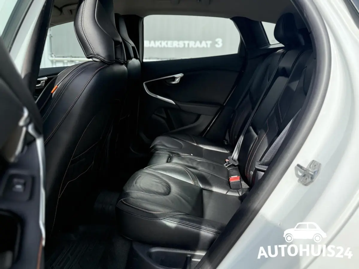 1.5 T3 Ocean Race AUTOMAAT XENON|NAVI|LEDER|17"