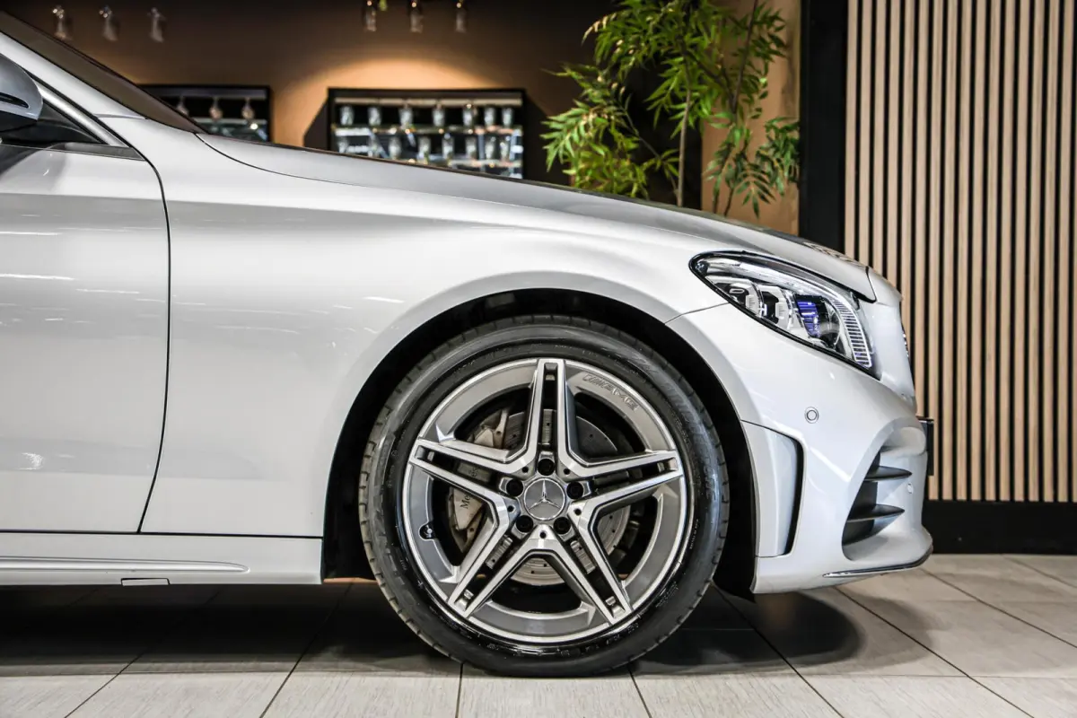 180 Business Solution AMG Plus Upgrade Edition|Camera|Sportonderstel|Keyless