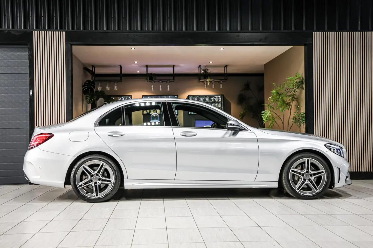 180 Business Solution AMG Plus Upgrade Edition|Camera|Sportonderstel|Keyless
