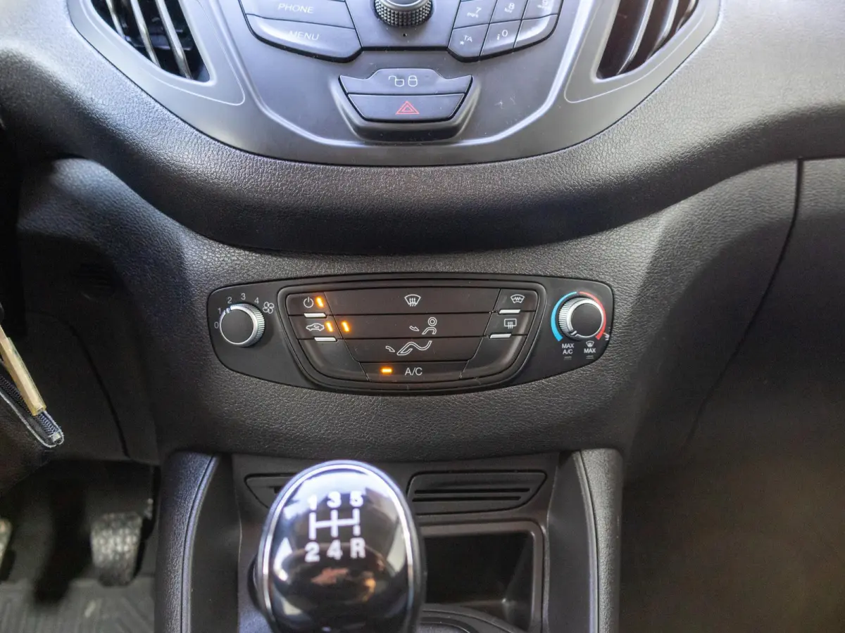1.5 TDCI Economy Edition Cruise control Verwarmde voorruit