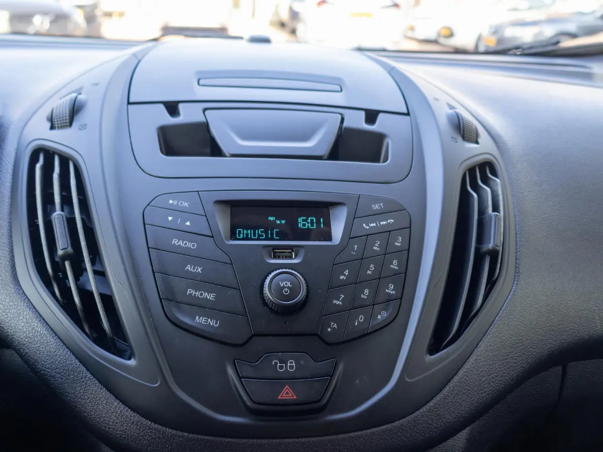 1.5 TDCI Economy Edition Cruise control Verwarmde voorruit