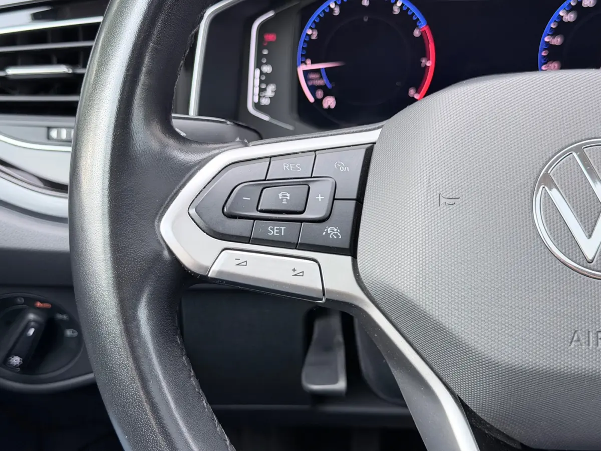 1.0 TSI Style Pano/AppleCarPlay/IQ.Light