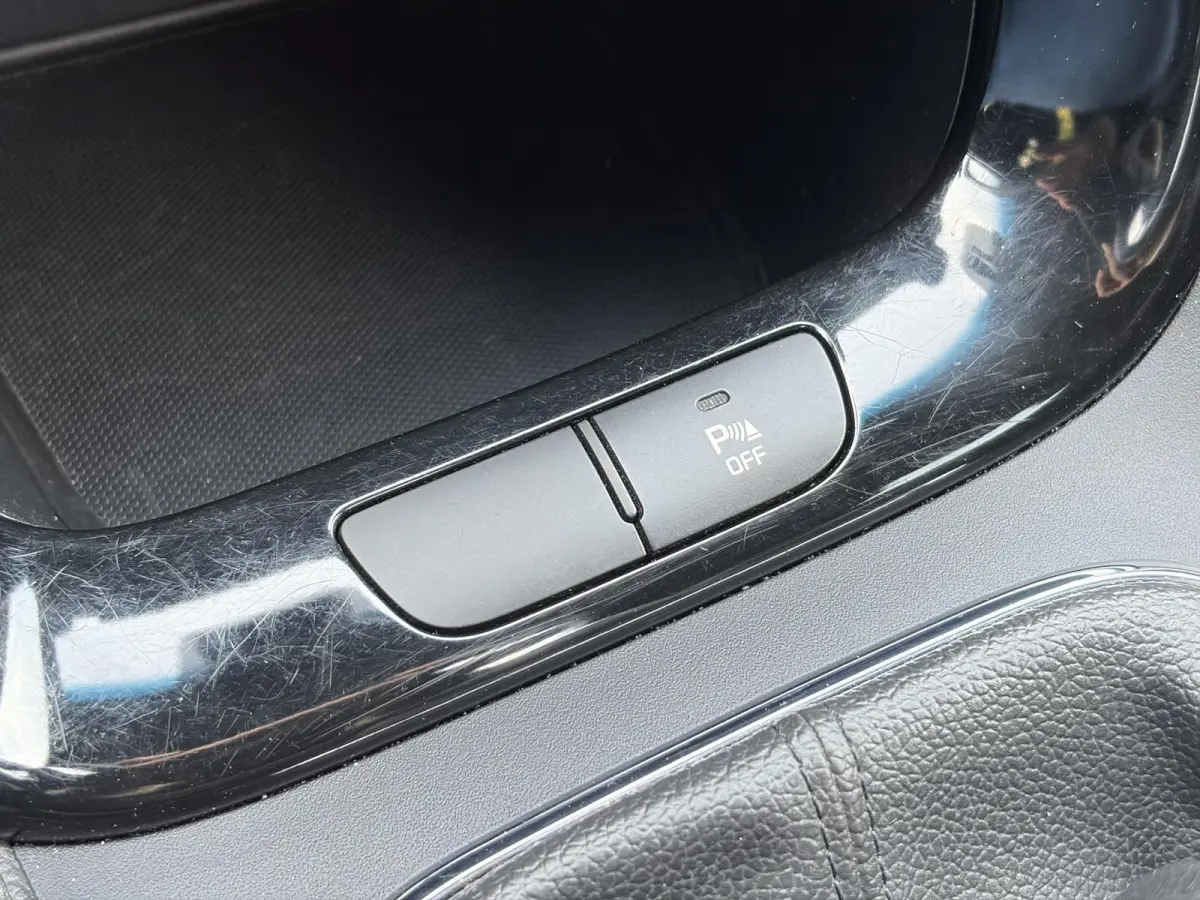 cee'd 1.0 T-GDi GT-Line ✓2e Eigenaar✓Net beurt gehad✓Camera✓120pk✓Stoelverw✓Stuurverw✓6 Bak✓Navi✓Afn Trekhaak✓Keyless✓Pdc✓Lm velgen✓N.A.P✓Apk tot 09-2027