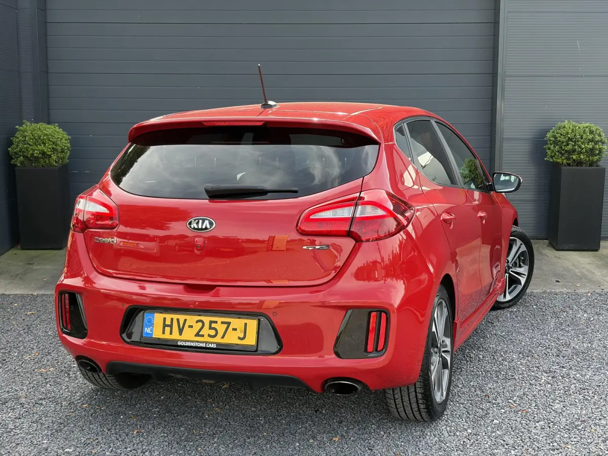 cee'd 1.0 T-GDi GT-Line ✓2e Eigenaar✓Net beurt gehad✓Camera✓120pk✓Stoelverw✓Stuurverw✓6 Bak✓Navi✓Afn Trekhaak✓Keyless✓Pdc✓Lm velgen✓N.A.P✓Apk tot 09-2027
