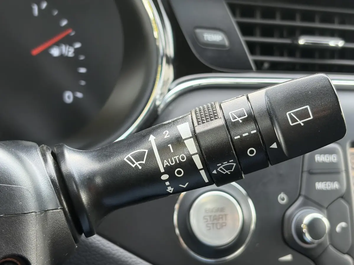 cee'd 1.0 T-GDi GT-Line ✓2e Eigenaar✓Net beurt gehad✓Camera✓120pk✓Stoelverw✓Stuurverw✓6 Bak✓Navi✓Afn Trekhaak✓Keyless✓Pdc✓Lm velgen✓N.A.P✓Apk tot 09-2027