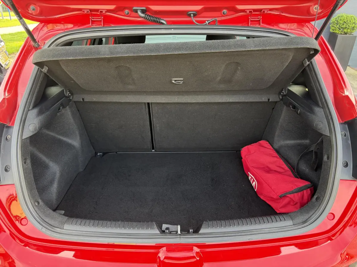 cee'd 1.0 T-GDi GT-Line ✓2e Eigenaar✓Net beurt gehad✓Camera✓120pk✓Stoelverw✓Stuurverw✓6 Bak✓Navi✓Afn Trekhaak✓Keyless✓Pdc✓Lm velgen✓N.A.P✓Apk tot 09-2027