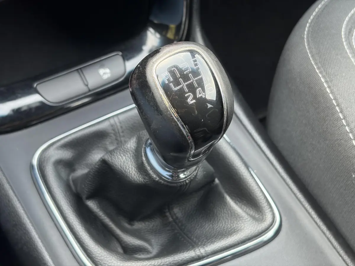 cee'd 1.0 T-GDi GT-Line ✓2e Eigenaar✓Net beurt gehad✓Camera✓120pk✓Stoelverw✓Stuurverw✓6 Bak✓Navi✓Afn Trekhaak✓Keyless✓Pdc✓Lm velgen✓N.A.P✓Apk tot 09-2027