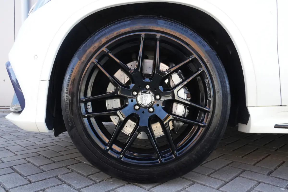 AMG 63 4MATIC | 558 PK | Panoramadak | Burmester Premium Audio | 360° Camera | Mercedes-Benz GLE Coupé AMG 63 4MATIC met 5.5-liter V8 benzinemotor, 8 cilinders, luxe nappalederen AMG-inter