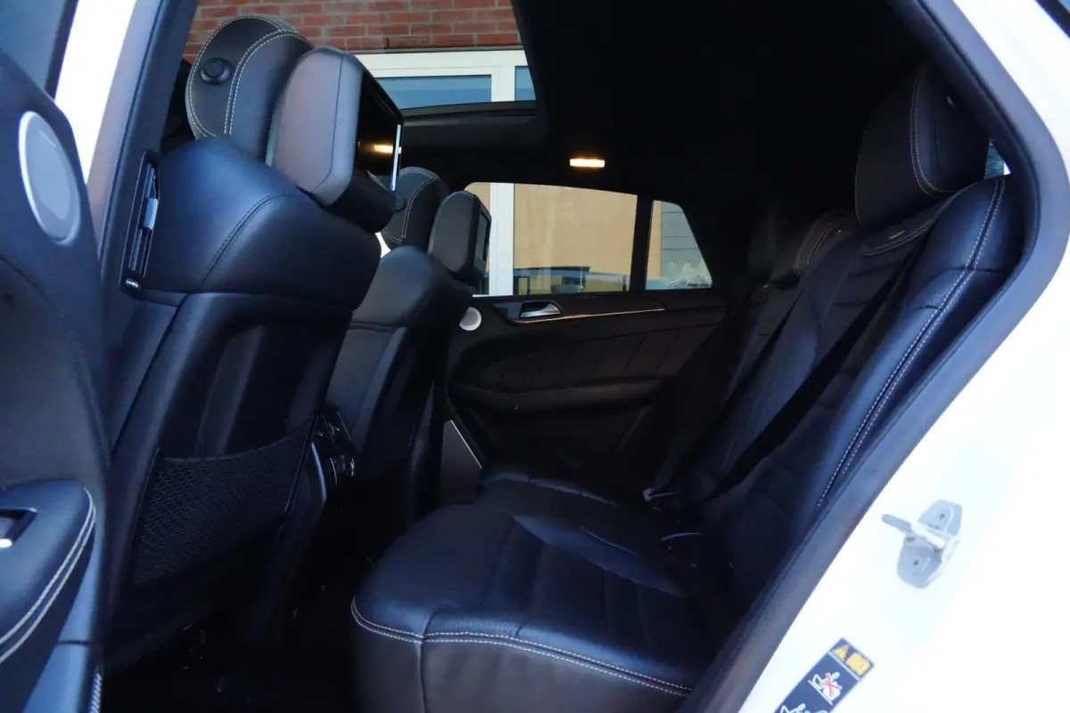 AMG 63 4MATIC | 558 PK | Panoramadak | Burmester Premium Audio | 360° Camera | Mercedes-Benz GLE Coupé AMG 63 4MATIC met 5.5-liter V8 benzinemotor, 8 cilinders, luxe nappalederen AMG-inter