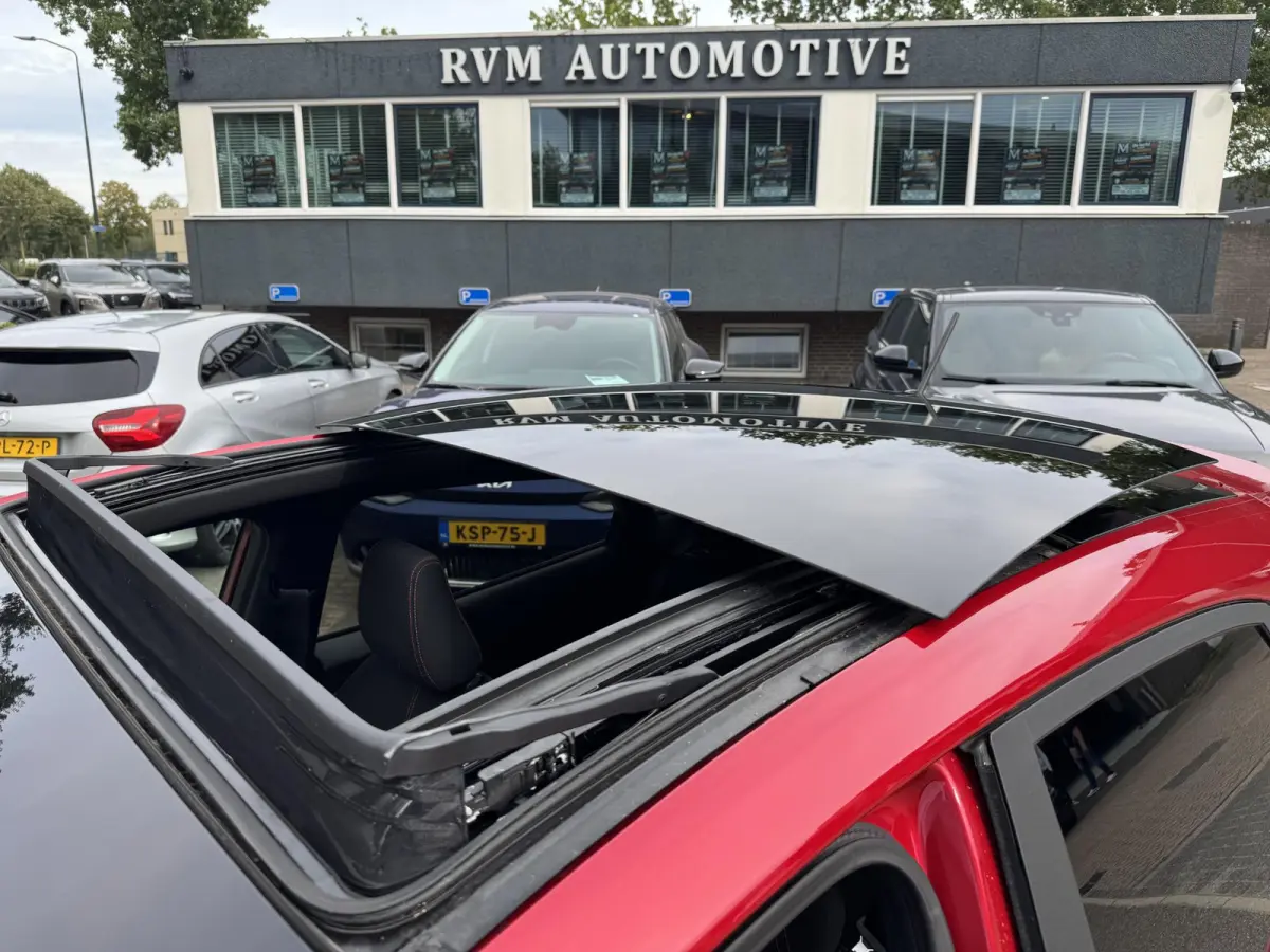 1.0 EcoBoost ST-Line X Vignale | ELEK. SCHUIF/ KANTELDAK | ELEK. ACHTERKLEP | STOEL-STUURVERWARMING | ADAPTIEVE CRUISE CONTROL | VOORRUIT VERWARMING