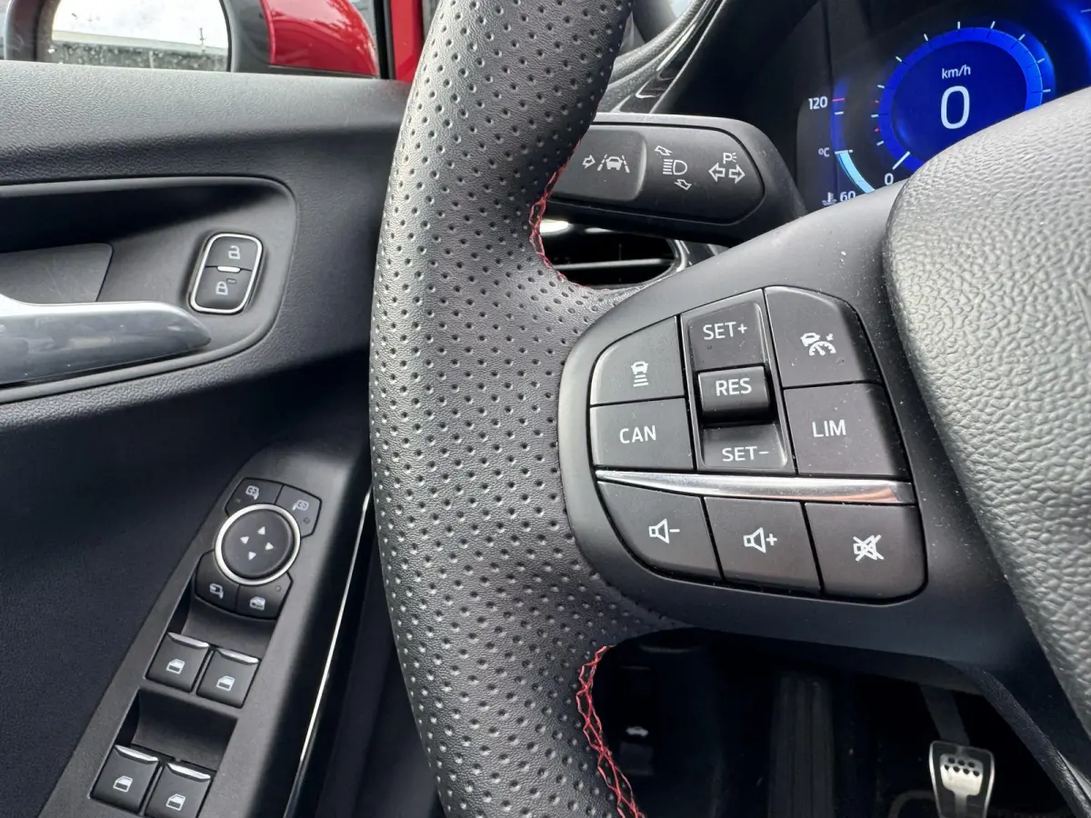 1.0 EcoBoost ST-Line X Vignale | ELEK. SCHUIF/ KANTELDAK | ELEK. ACHTERKLEP | STOEL-STUURVERWARMING | ADAPTIEVE CRUISE CONTROL | VOORRUIT VERWARMING